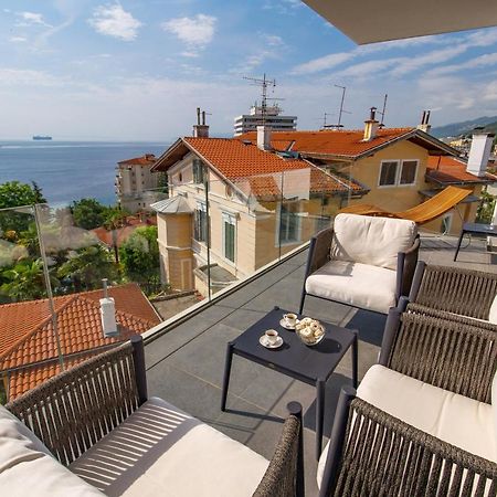 Luxury Apartment Iris Adriatica ***** Opatija Extérieur photo