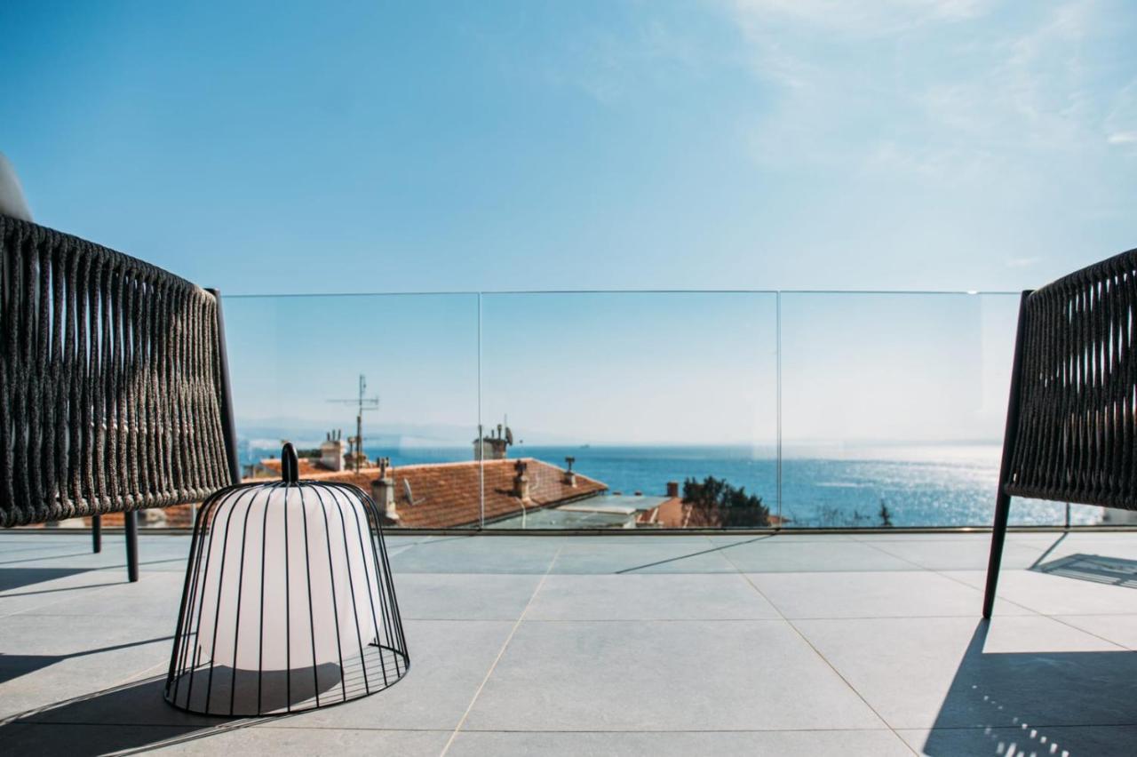 Luxury Apartment Iris Adriatica ***** Opatija Extérieur photo