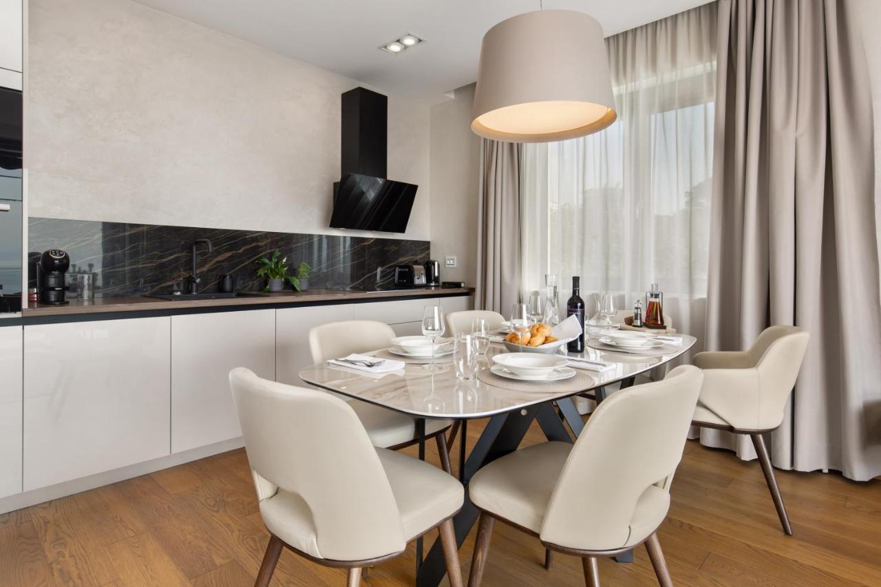 Luxury Apartment Iris Adriatica ***** Opatija Extérieur photo