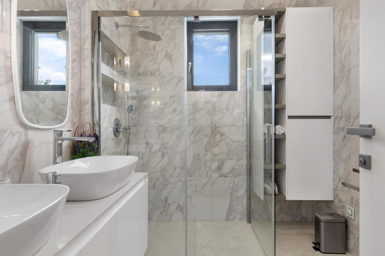 Luxury Apartment Iris Adriatica ***** Opatija Extérieur photo